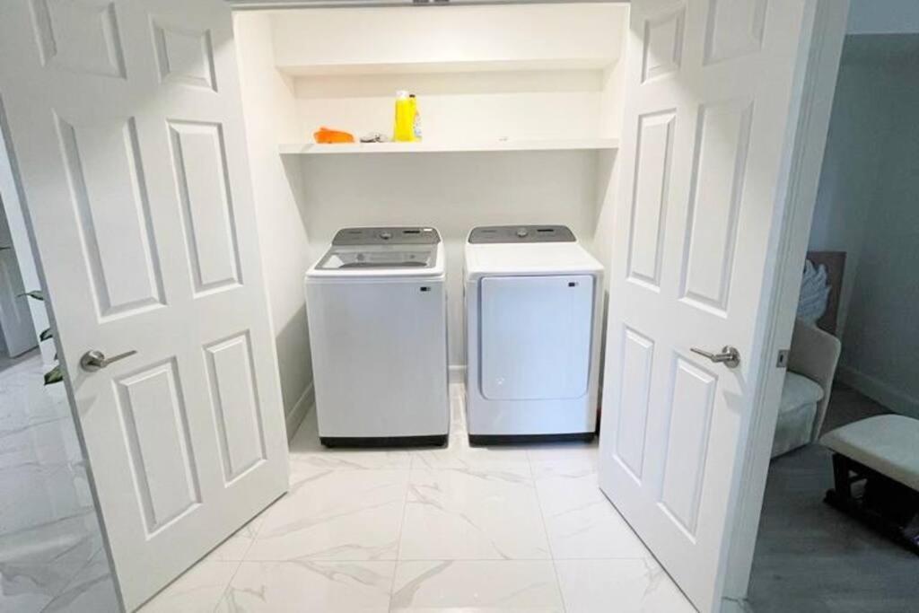 Stylish And Luxurious Apartment Basement Unit Longueuil Exterior photo
